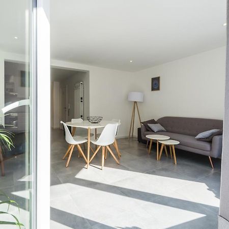 Luxury Apartment With Free Parking Oostende Bagian luar foto