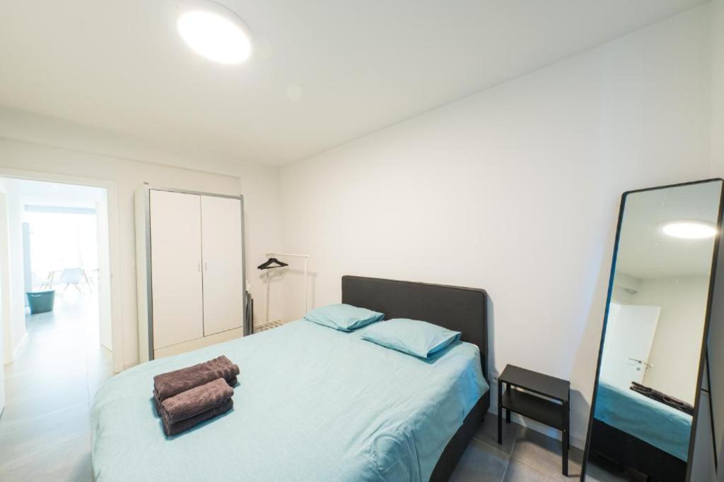Luxury Apartment With Free Parking Oostende Bagian luar foto