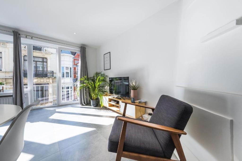 Luxury Apartment With Free Parking Oostende Bagian luar foto